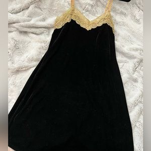 ✨Black Velvet Slip Dress✨